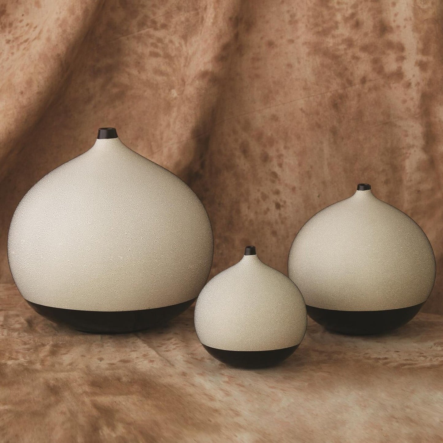 Pixelated Ball Black Vase - Small