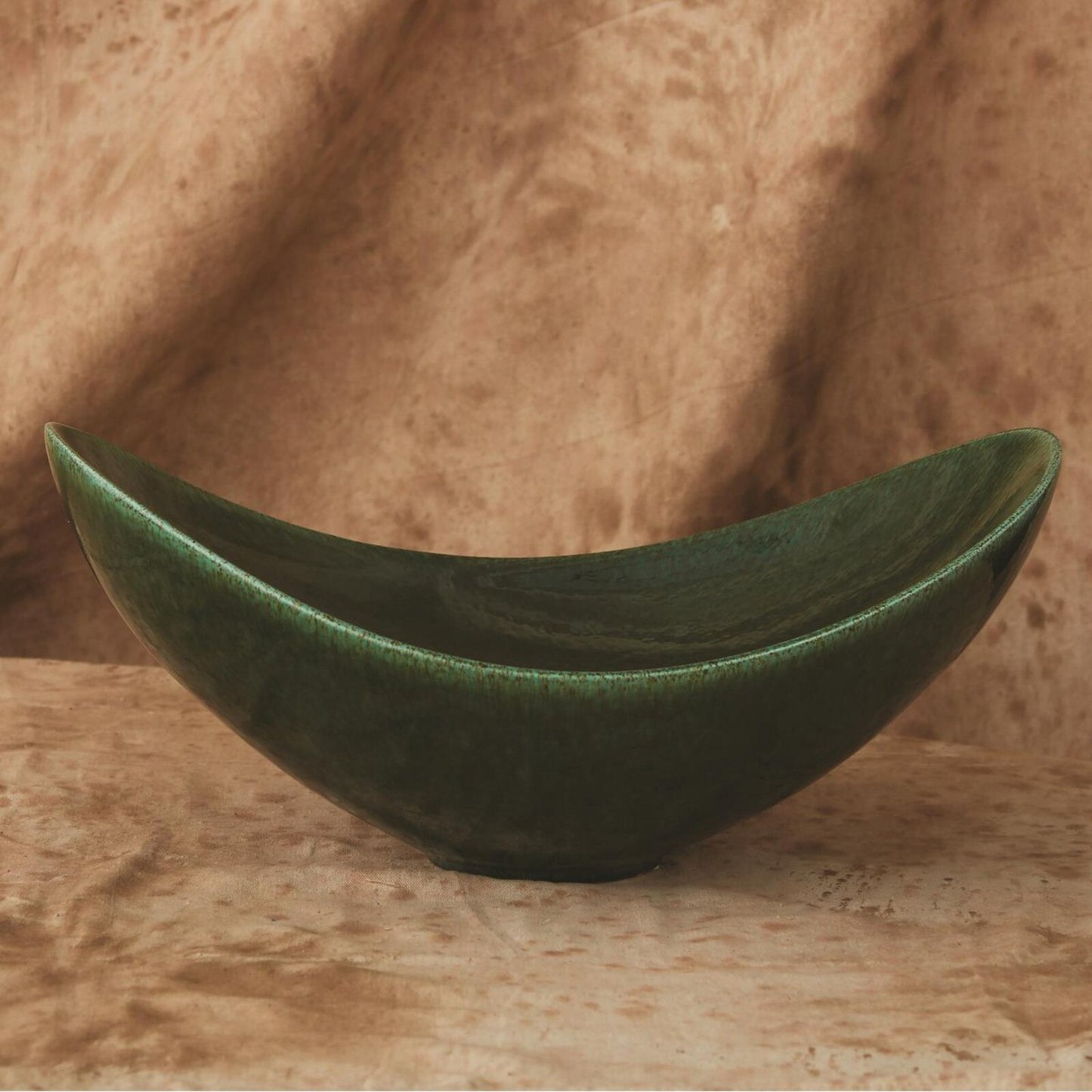 Elegant Emerald Swoop Bowl