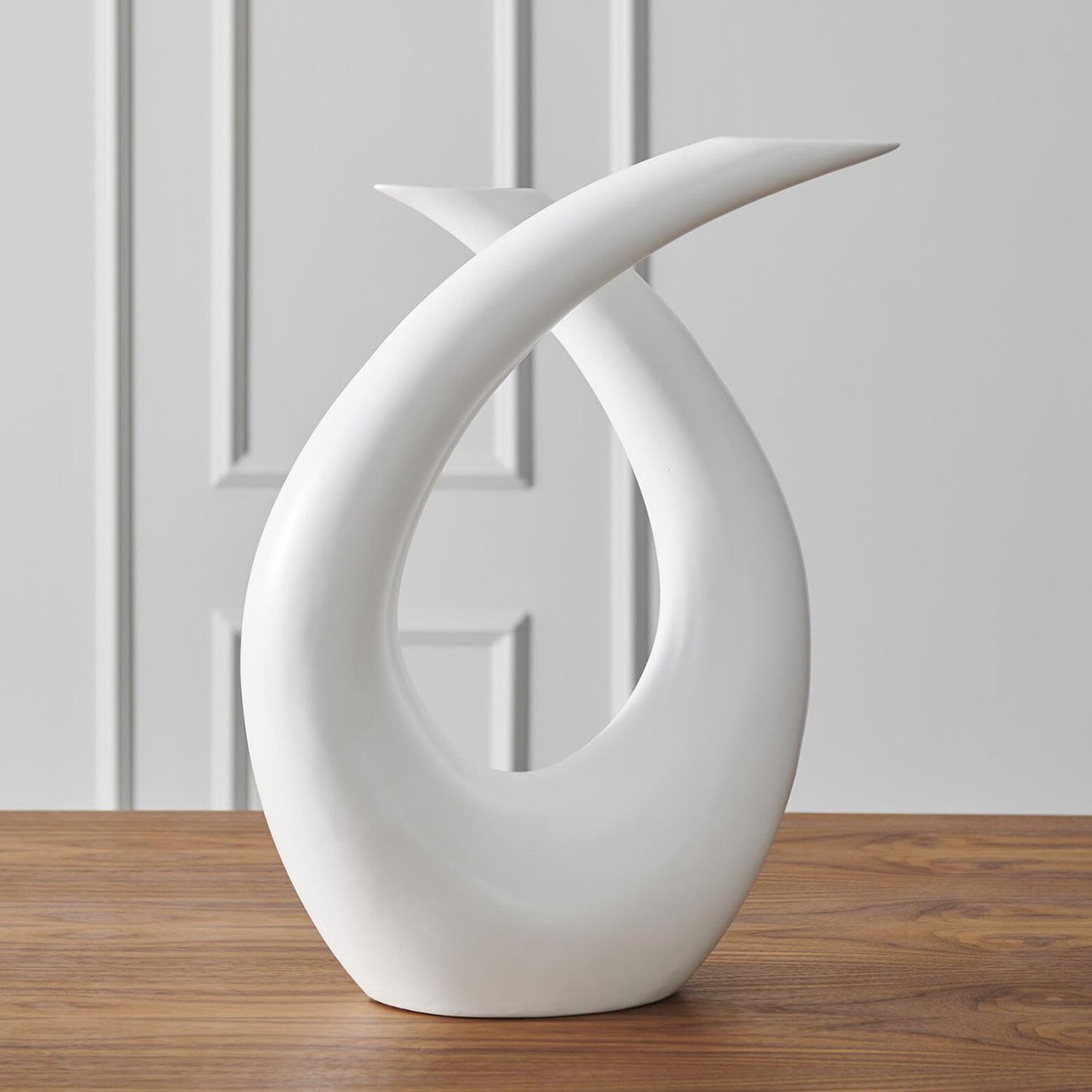 Loop Matte White Sculpture